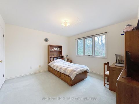 Photo 34 at 150 Holmes Avenue, Willowdale East, Toronto