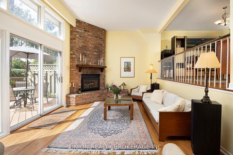 Photo 4 at 1 - 50 Vicora Link Way, Flemingdon Park, Toronto