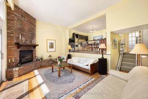 Photo 7 at 1 - 50 Vicora Link Way, Flemingdon Park, Toronto