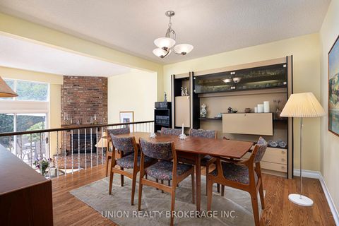 Photo 10 at 1 - 50 Vicora Link Way, Flemingdon Park, Toronto