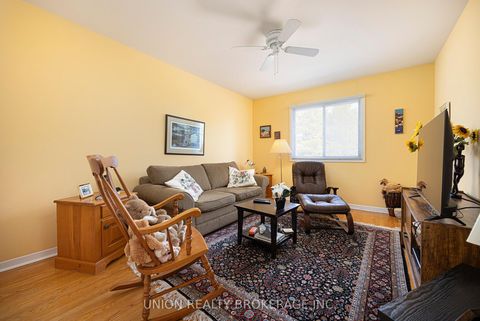 Photo 18 at 1 - 50 Vicora Link Way, Flemingdon Park, Toronto
