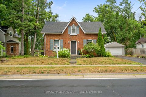 Photo 0 at 2088 Victoria Street, Stroud, Innisfil