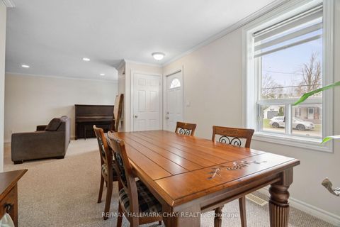 Photo 6 at 2088 Victoria Street, Stroud, Innisfil