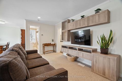 Photo 10 at 2088 Victoria Street, Stroud, Innisfil