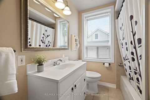 Photo 13 at 2088 Victoria Street, Stroud, Innisfil