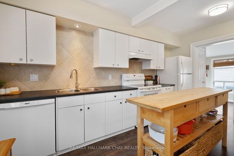 Photo 17 at 2088 Victoria Street, Stroud, Innisfil