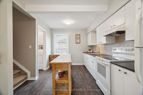 Photo 18 at 2088 Victoria Street, Stroud, Innisfil