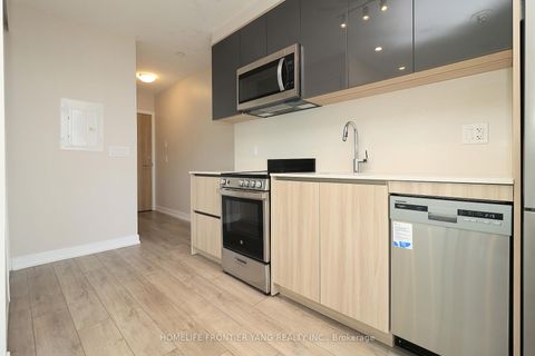 Photo 2 at 702 - 3100 Keele Street, CFB, Toronto