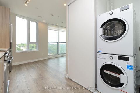 Photo 5 at 702 - 3100 Keele Street, CFB, Toronto