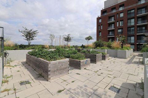 Photo 26 at 702 - 3100 Keele Street, CFB, Toronto