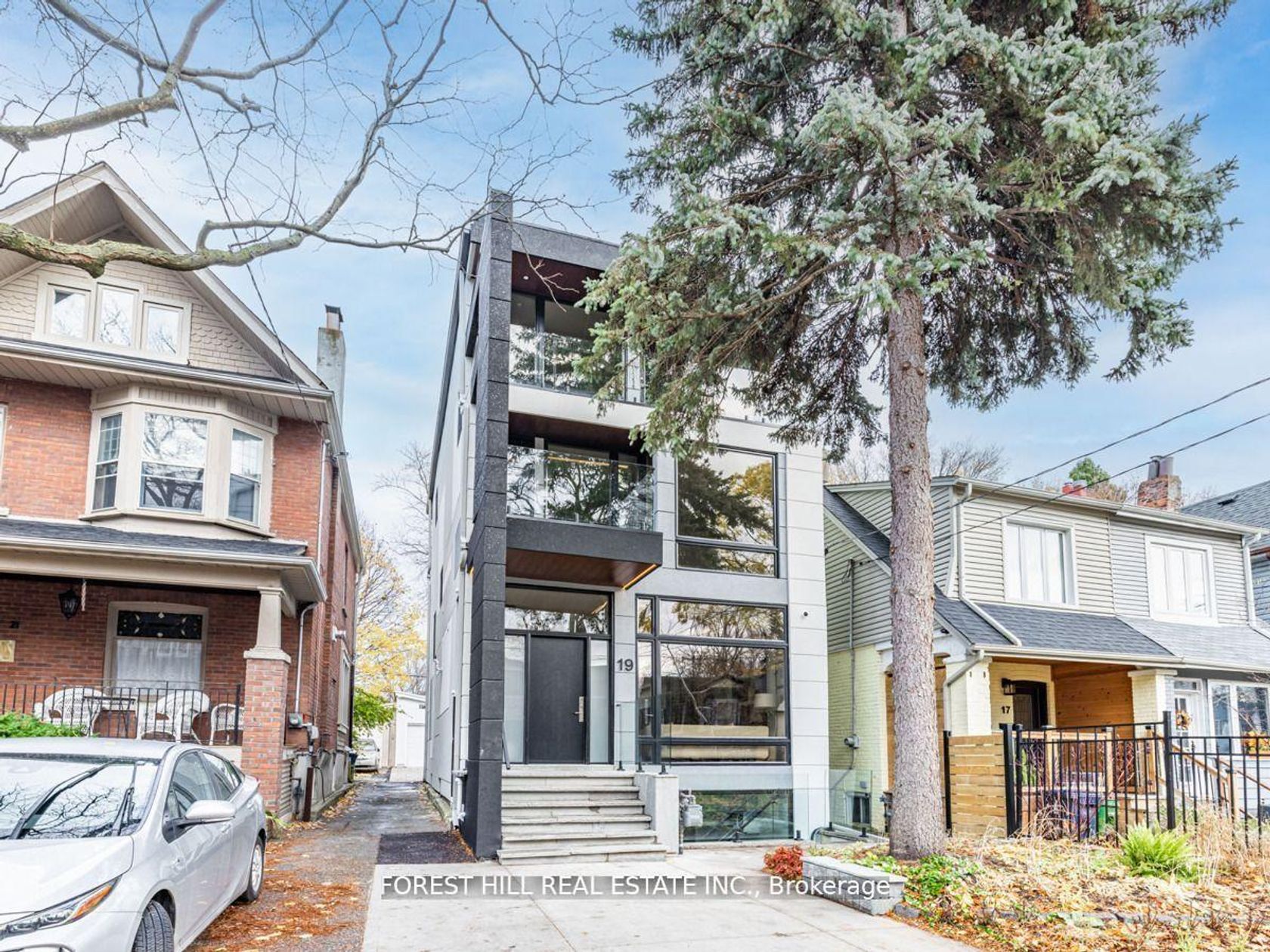 19 Devon Road, Danforth, Toronto 