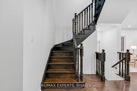 Photo 19 at 76 Cetona Avenue, Vellore Village, Vaughan