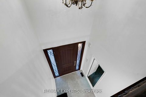 Photo 20 at 76 Cetona Avenue, Vellore Village, Vaughan