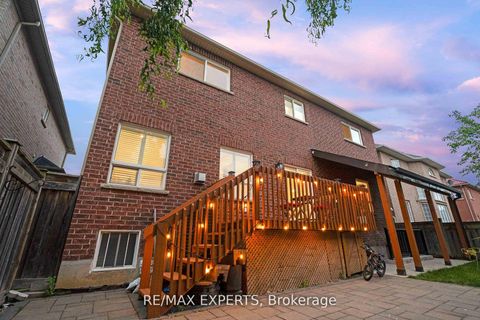 Photo 36 at 76 Cetona Avenue, Vellore Village, Vaughan