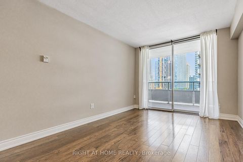 Photo 3 at 2109 - 30 Gloucester Street, Yonge Corridor, Toronto