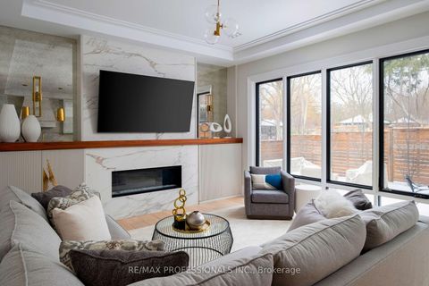 Photo 6 at 10 Shand Avenue, Kingsway South, Toronto