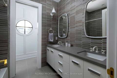 Photo 24 at 10 Shand Avenue, Kingsway South, Toronto