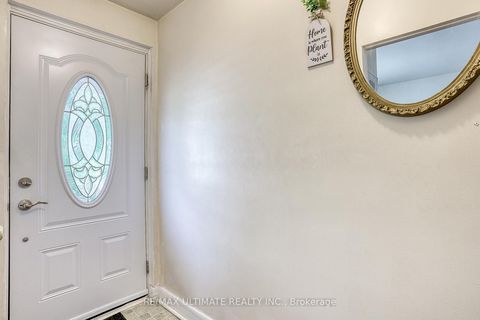 Photo 4 at 49 Ashwick Drive, Ionview, Toronto