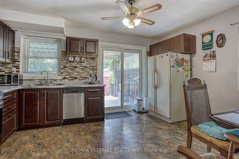 Photo 8 at 49 Ashwick Drive, Ionview, Toronto