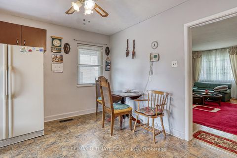 Photo 12 at 49 Ashwick Drive, Ionview, Toronto