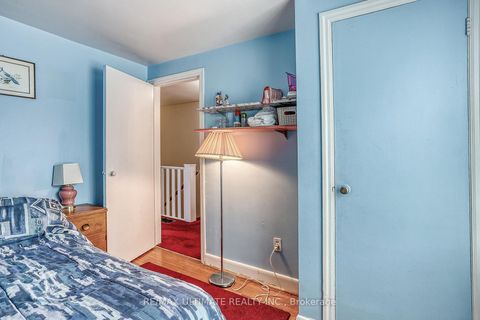Photo 17 at 49 Ashwick Drive, Ionview, Toronto