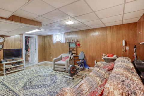 Photo 27 at 49 Ashwick Drive, Ionview, Toronto