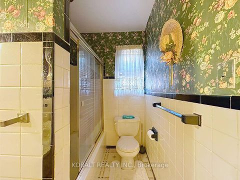 Photo 10 at 19 Kidbrooke Crescent, Cliffcrest, Toronto