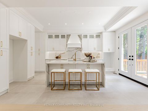 Photo 14 at 43 Sugarbush Square, Highland Creek, Toronto