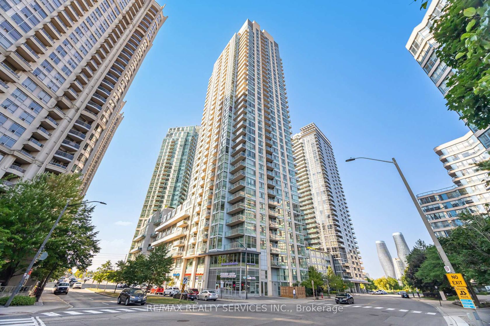 810 - 225 Webb Drive, City Centre, Mississauga 