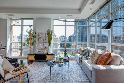Photo 12 at 502 - 900 Mount Pleasant Road, Mount Pleasant West, Toronto