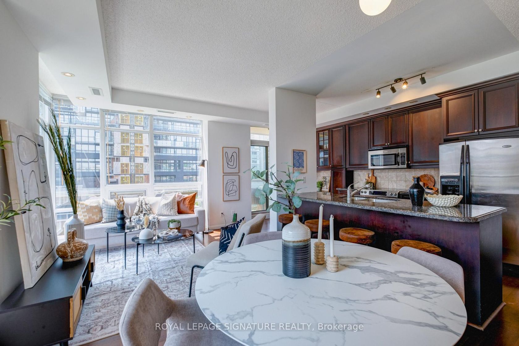 502 - 900 Mount Pleasant Road, Mount Pleasant West, Toronto 