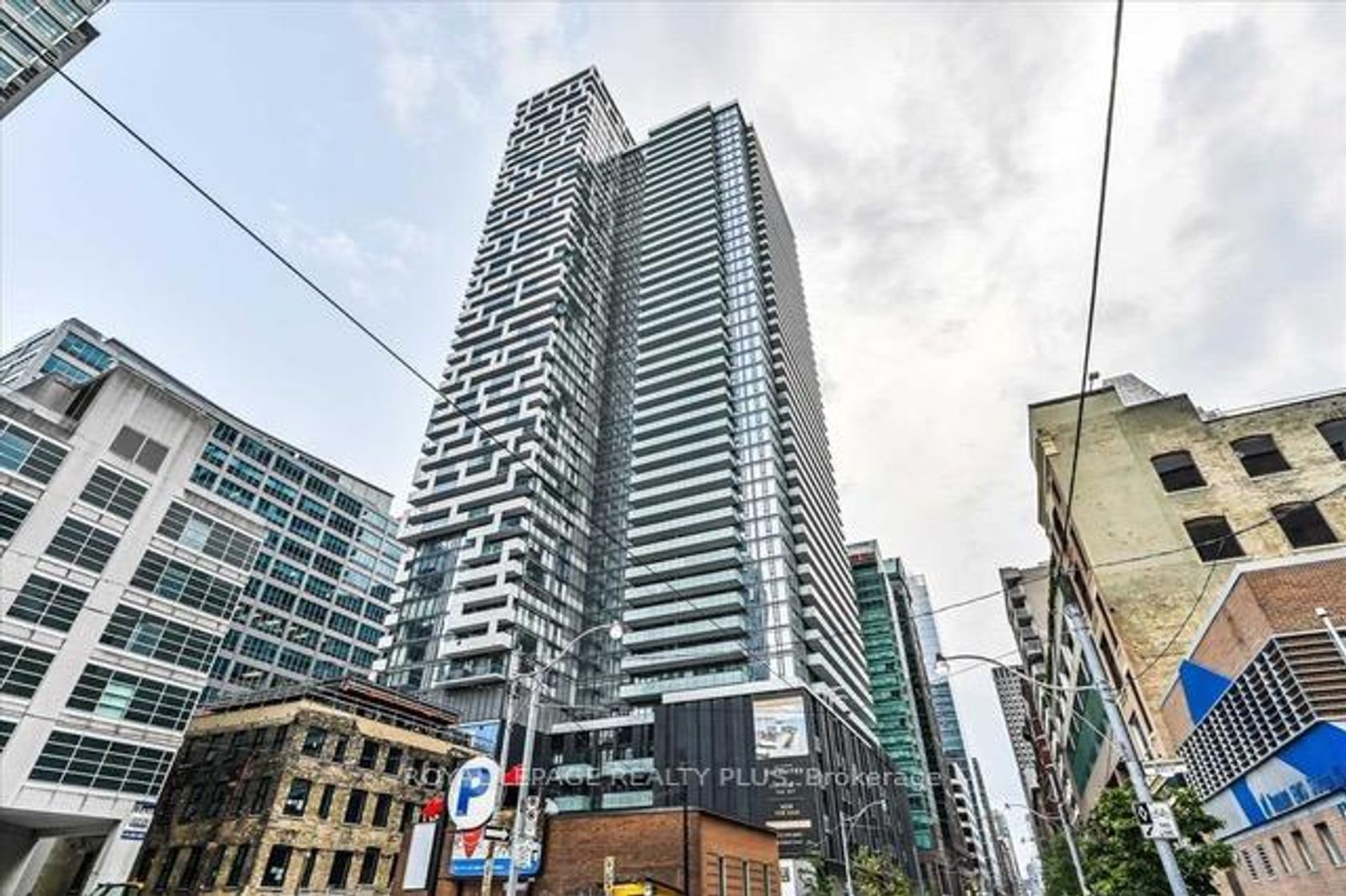 2416 - 25 Richmond Street E, Yonge Corridor, Toronto 