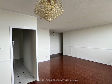 Photo 9 at 916 - 80 Grandravine Drive, York University Heights, Toronto