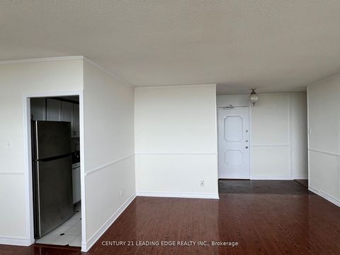 Photo 10 at 916 - 80 Grandravine Drive, York University Heights, Toronto