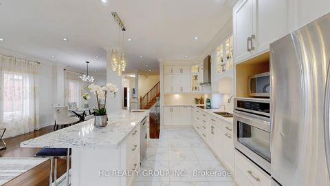 Photo 13 at 67 Melbourne Drive, Rouge Woods, Richmond Hill