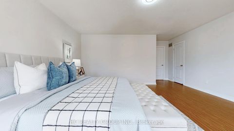 Photo 21 at 67 Melbourne Drive, Rouge Woods, Richmond Hill