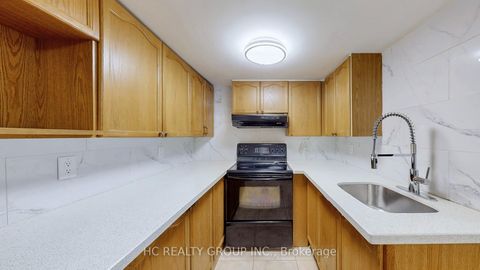 Photo 37 at 67 Melbourne Drive, Rouge Woods, Richmond Hill