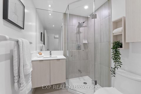 Photo 6 at 2011 - 99 Broadway Avenue, Mount Pleasant West, Toronto