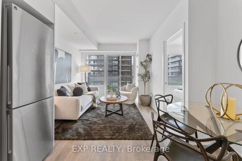 Photo 11 at 2011 - 99 Broadway Avenue, Mount Pleasant West, Toronto