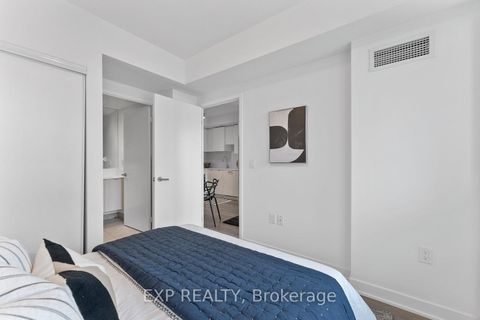Photo 23 at 2011 - 99 Broadway Avenue, Mount Pleasant West, Toronto