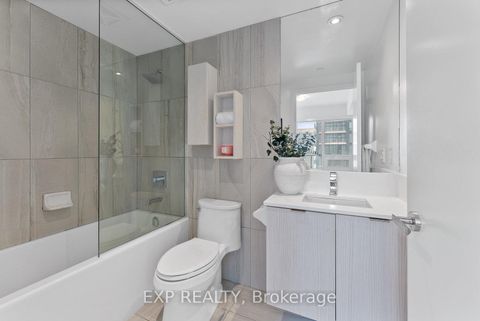 Photo 24 at 2011 - 99 Broadway Avenue, Mount Pleasant West, Toronto