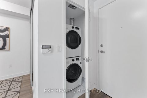 Photo 25 at 2011 - 99 Broadway Avenue, Mount Pleasant West, Toronto