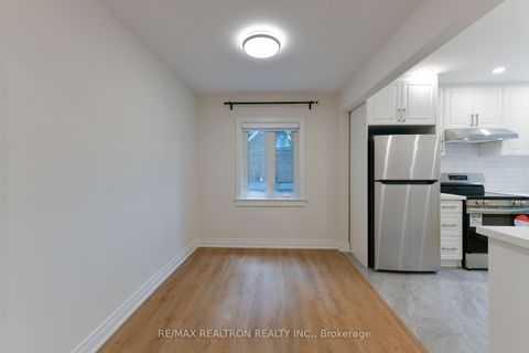 Photo 8 at 150 Upper Canada Drive, Windfields, Toronto
