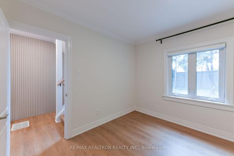 Photo 19 at 150 Upper Canada Drive, Windfields, Toronto