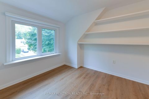 Photo 28 at 150 Upper Canada Drive, Windfields, Toronto