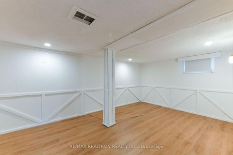 Photo 34 at 150 Upper Canada Drive, Windfields, Toronto
