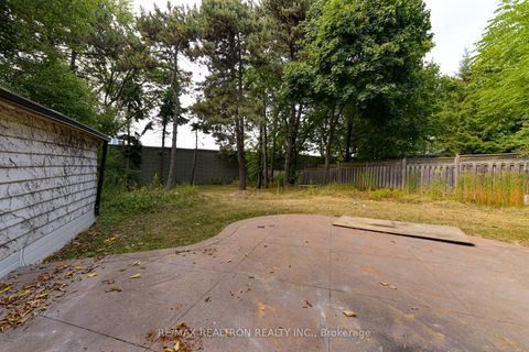Photo 43 at 150 Upper Canada Drive, Windfields, Toronto