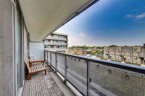 Photo 13 at 520 - 120 Varna Drive, Lawrence, Toronto