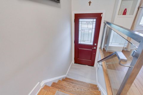 Photo 4 at 56 Ashland Avenue, Woodbine Corridor, Toronto