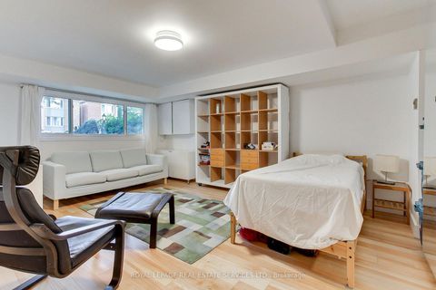 Photo 40 at 56 Ashland Avenue, Woodbine Corridor, Toronto